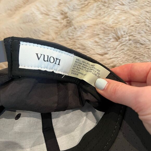 Vuori SnapBack Cap - Picture 3 of 3